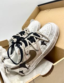 Air Jordan 1 LV customs, Men's Fashion, Footwear, Sneakers on Carousell