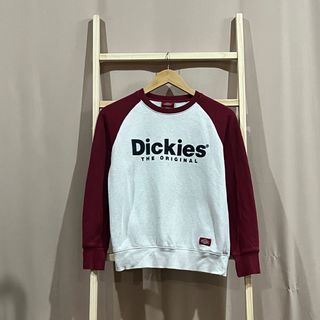 (Category: ) located in . Submitted by timss.closet_ (Listing ID 1263326107, Image 1). Description: .