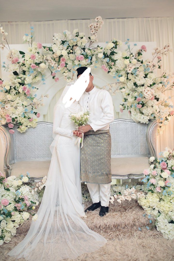 Off white dresses top for nikah