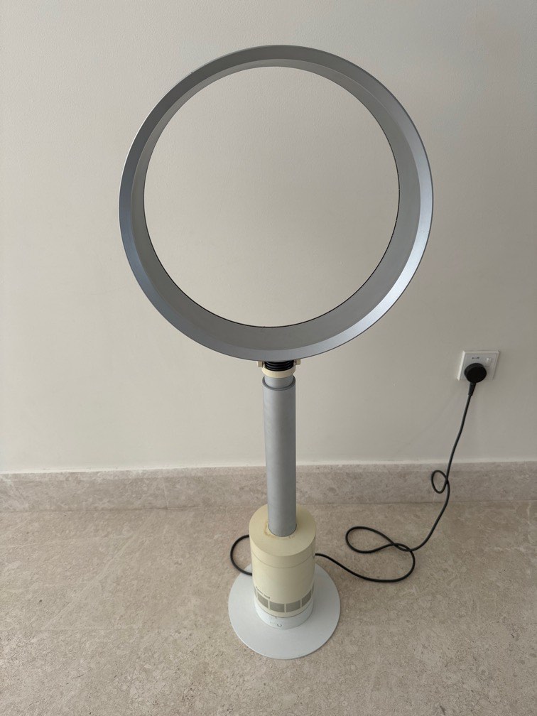 Dyson Fan Air Multiplier Technology Standing Fan with Remote