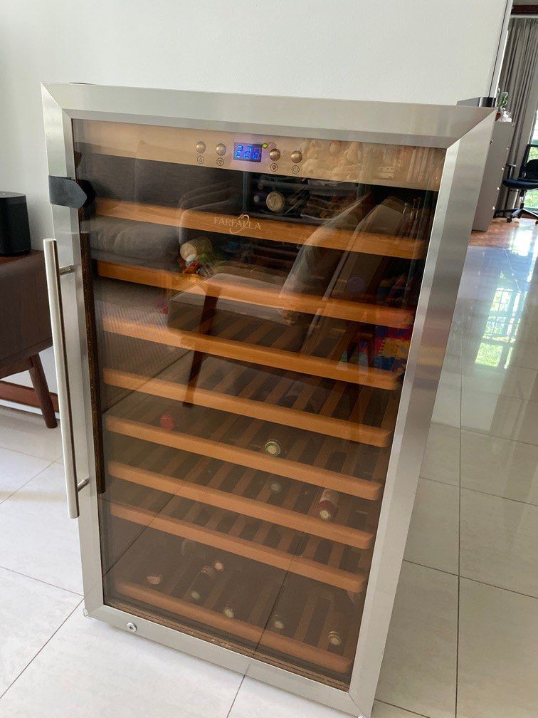 Farfalla wine chiller, TV & Home Appliances, Kitchen Appliances, Wine