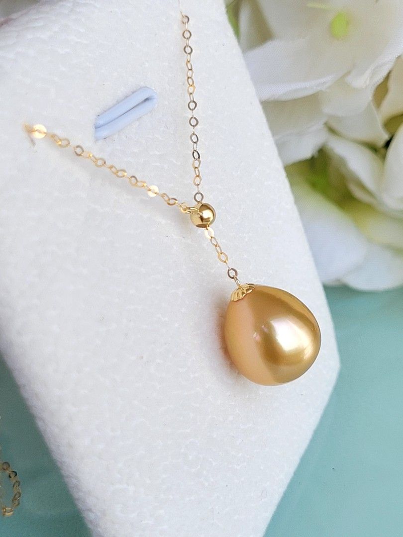 Gold y hotsell chain necklace