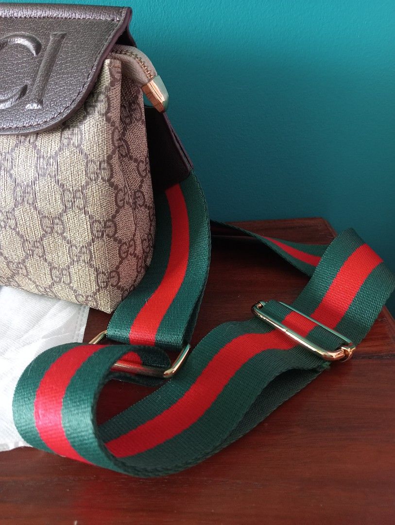 Florence crossbody bag top