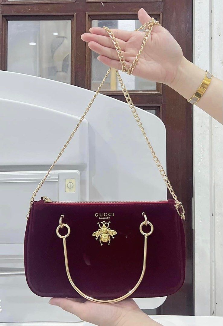 Velvet bag with on sale chain