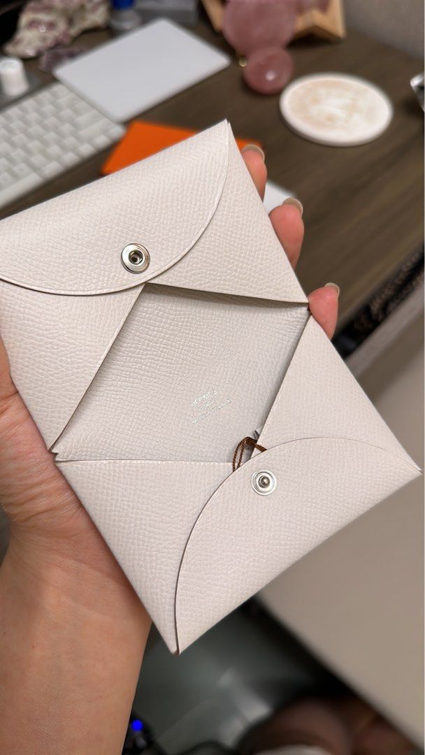 HERMES Calvi Card Holders (H044164CKM4 Gris Pale, H044166CK0T, H044166CKI2)