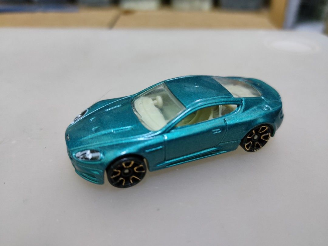 Hot wheels cheap aston martin db9