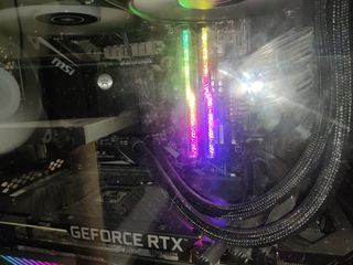 （分類：）位於 。 由 luka77best 提交（商品編號 1263329376，圖片 1）。簡介： 。