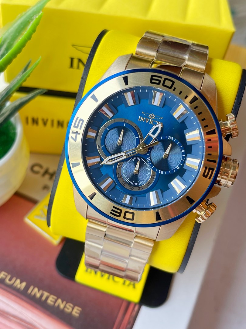 Invicta 22587 top
