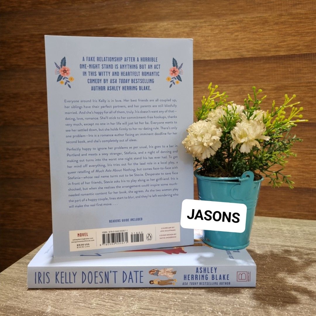 Iris Kelly Doesn't Date BY ASHLEY HERRING BLAKE, Hobbies & Toys, Books