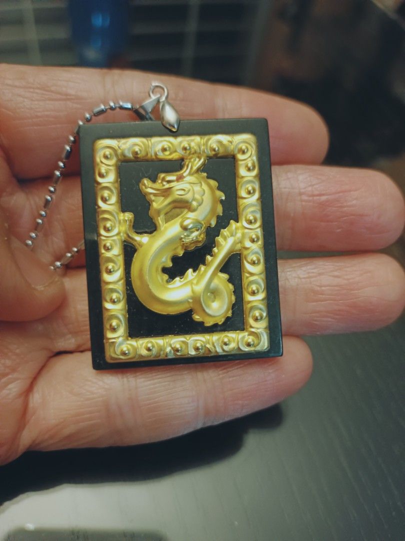 Chinese top dragon pendant