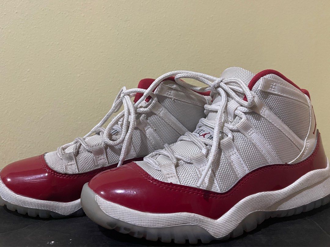 Red jordan 11 kids outlet