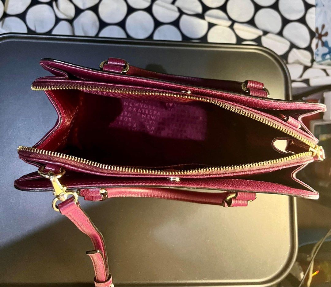 Kate spade (Category: Luxury Bags & Wallets) located in Pateros City. Submitted by jenncalma1903 (Listing ID 1263252273, Image 2). Description: Brand : Kate Spade Price : 5000 Color : Burgundy Pre-loved.