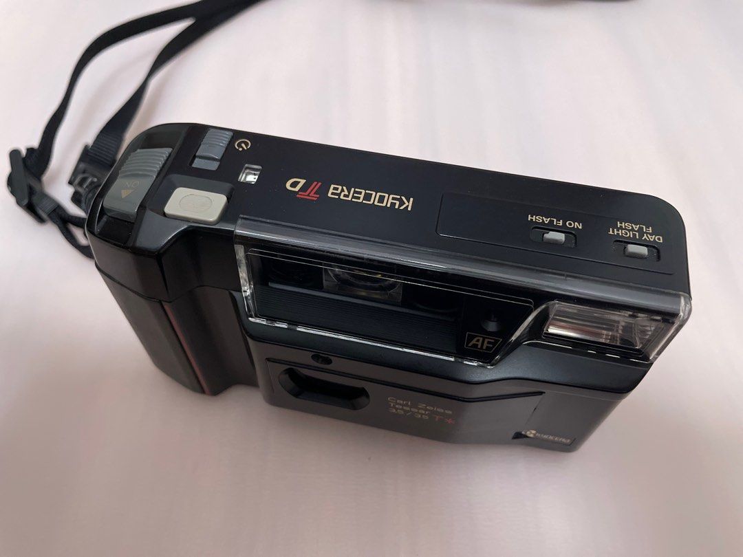 Kyocera TD (Yashica T2) w/ Zeiss Tessar 35mm 攝影器材, 相機