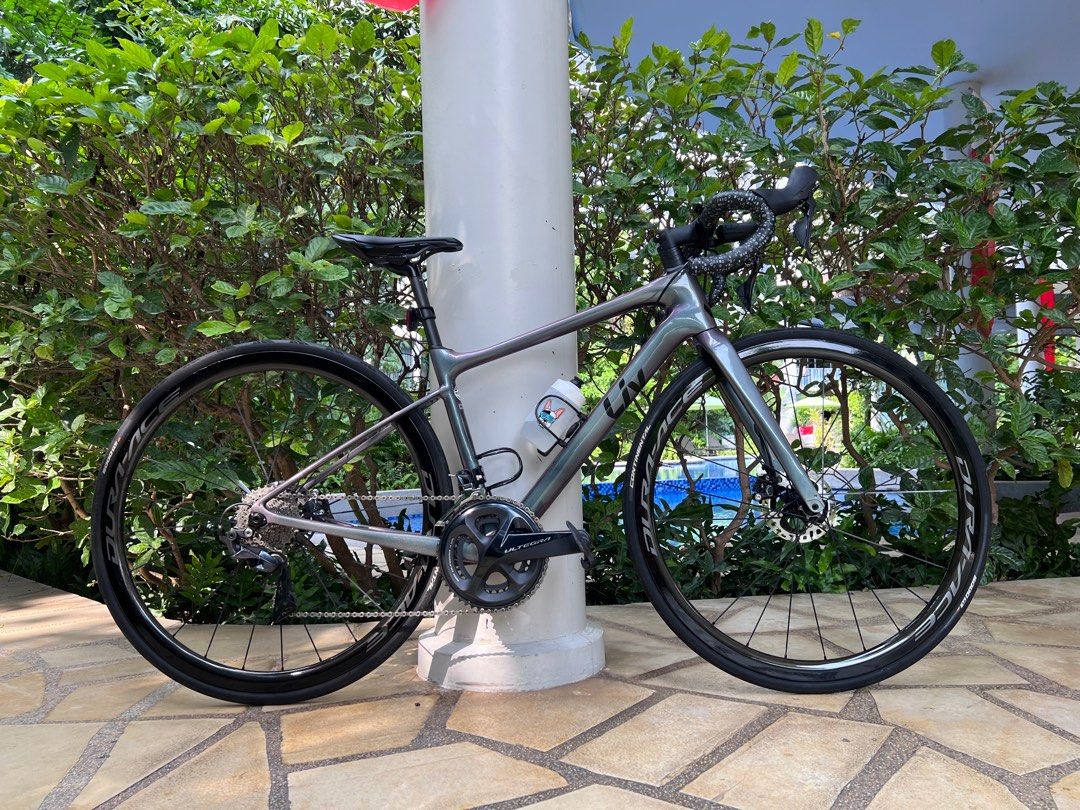 LIV Avail Advanced 1 Shimano Ultegra 11 Speed Mechanical Sports