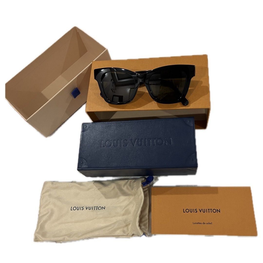 Louis Vuitton Blanca Sunglasses (Z1465E)