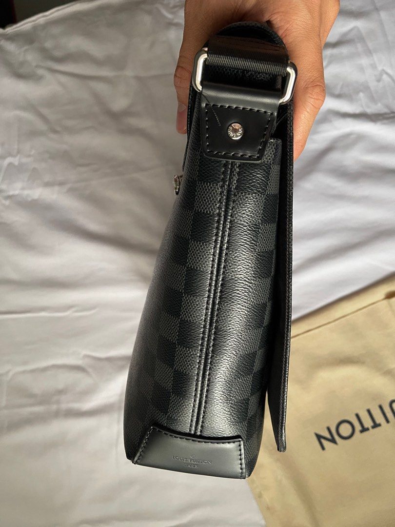 LOUIS VUITTON Damier Messenger Shoulder Mens Crossbody Leather +Box & Dust  Bag