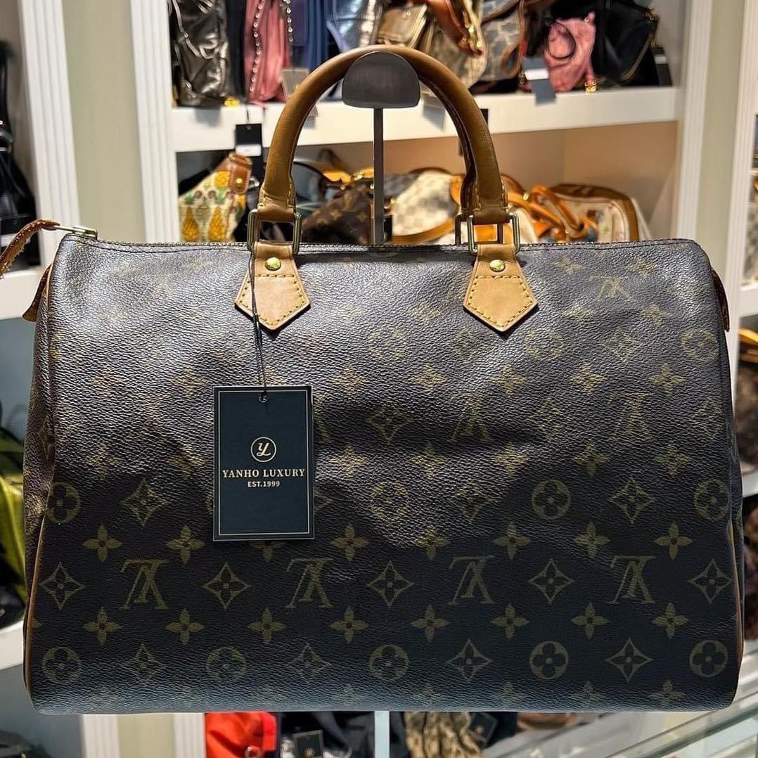 Louis Vuitton Damier Azur Speedy 35. Made in France. With Initials EAE.  Date code: BA2115., Luxury, Bags & Wallets on Carousell