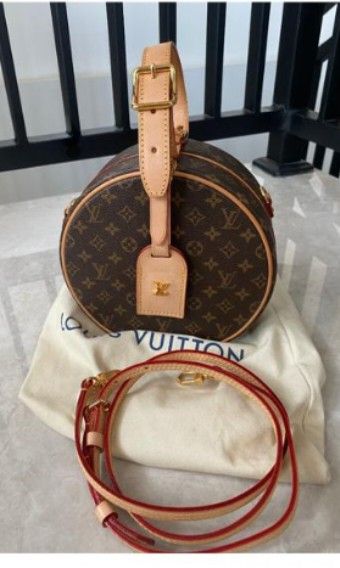 Louis Vuitton M61215 Monogram Trifold Long Wallet Preloved, Fesyen Wanita,  Tas & Dompet di Carousell