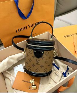 Louis Vuitton New Wave Chain Bag • Cold Brew Vibes