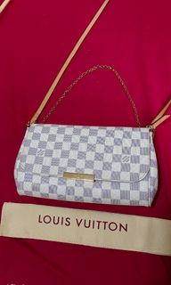 LOUIS VUITTON The Damier Azur canvas is revisited with nautical