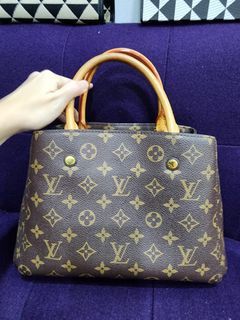 LV Montaigne MM bag in Noir, Luxury, Bags & Wallets on Carousell