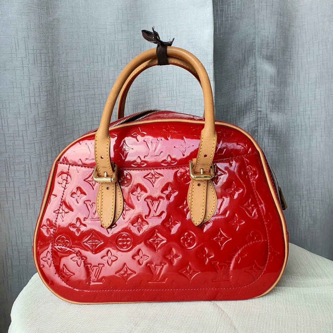 Louis Vuitton Red Monogram Vernis Summit Drive Bag, Luxury, Bags & Wallets  on Carousell