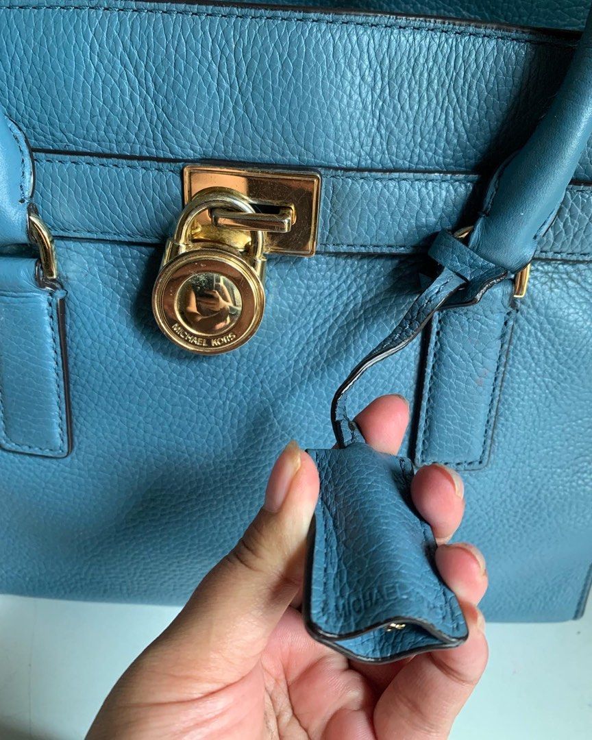 Tory Burch Robinson Stitched Mini Dome Satchel Authentic, Fesyen Wanita,  Tas & Dompet di Carousell