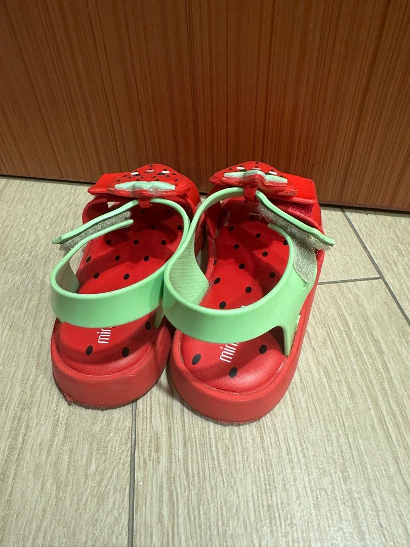 Mini melissa strawberry shoes shop