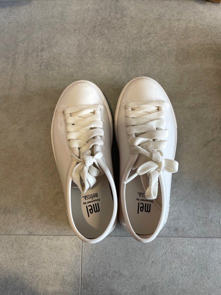 Mini melissa white sales shoes