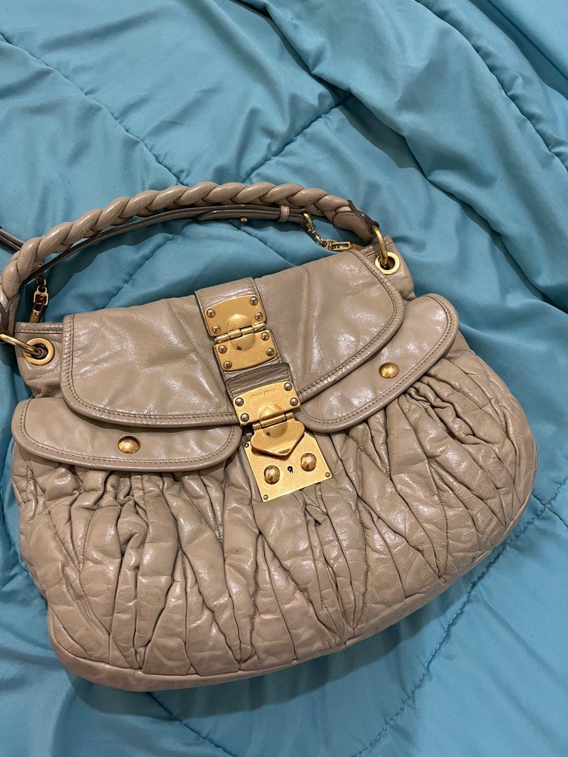 Coffer leather handbag Miu Miu Beige in Leather - 32854839