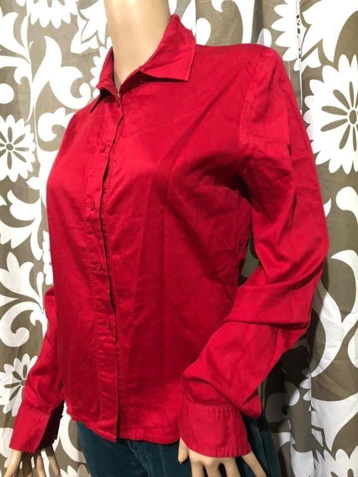 MNG red longsleeves polo. Medium (Category: Longsleeves) located in Baguio. Submitted by blossombeauty.chicfinds23 (Listing ID 1263306005, Image 3). Description: #68L medium size preloved. lightly used authentic j&t courier gcash/bdo pay baguio location. for dropping or shipping plus 100 shipping fee.