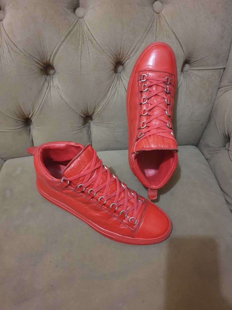 Sepatu hot sale sneakers balenciaga
