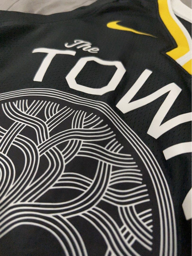 Curry the online town jersey