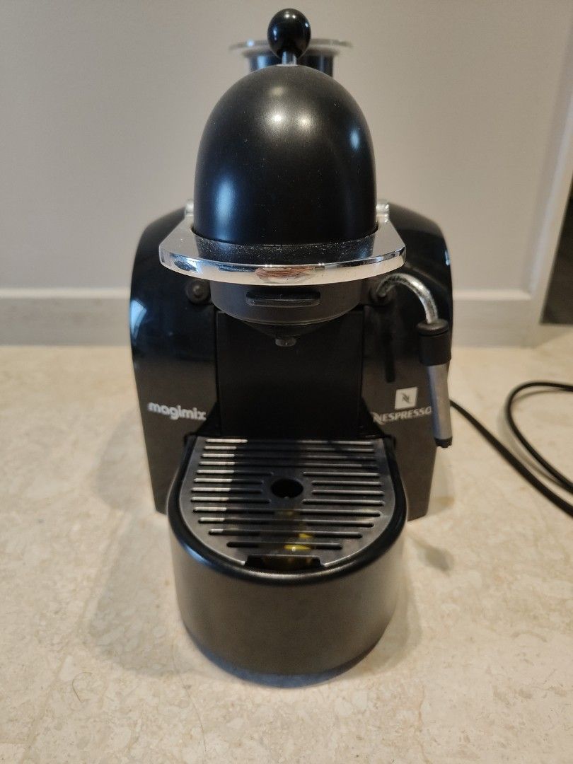 Nespresso Manual Magimix Coffee Machine, TV & Home Appliances, Kitchen