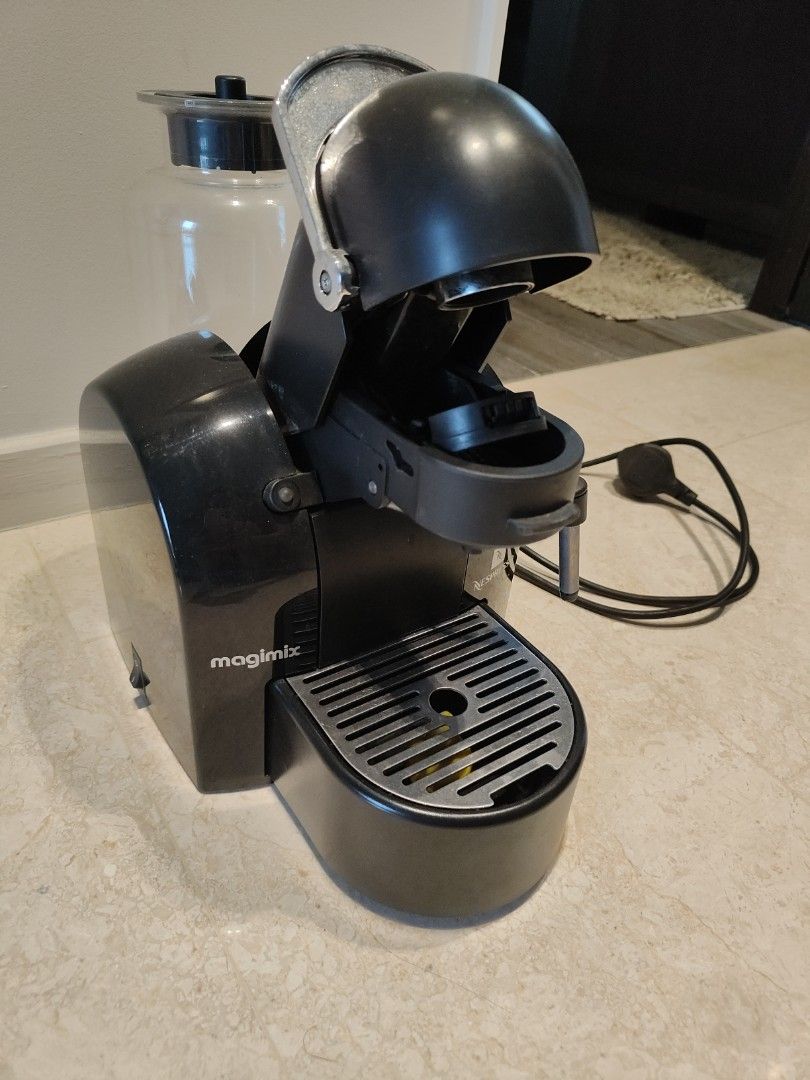 Machine à Café Nespresso Umilk Magimix