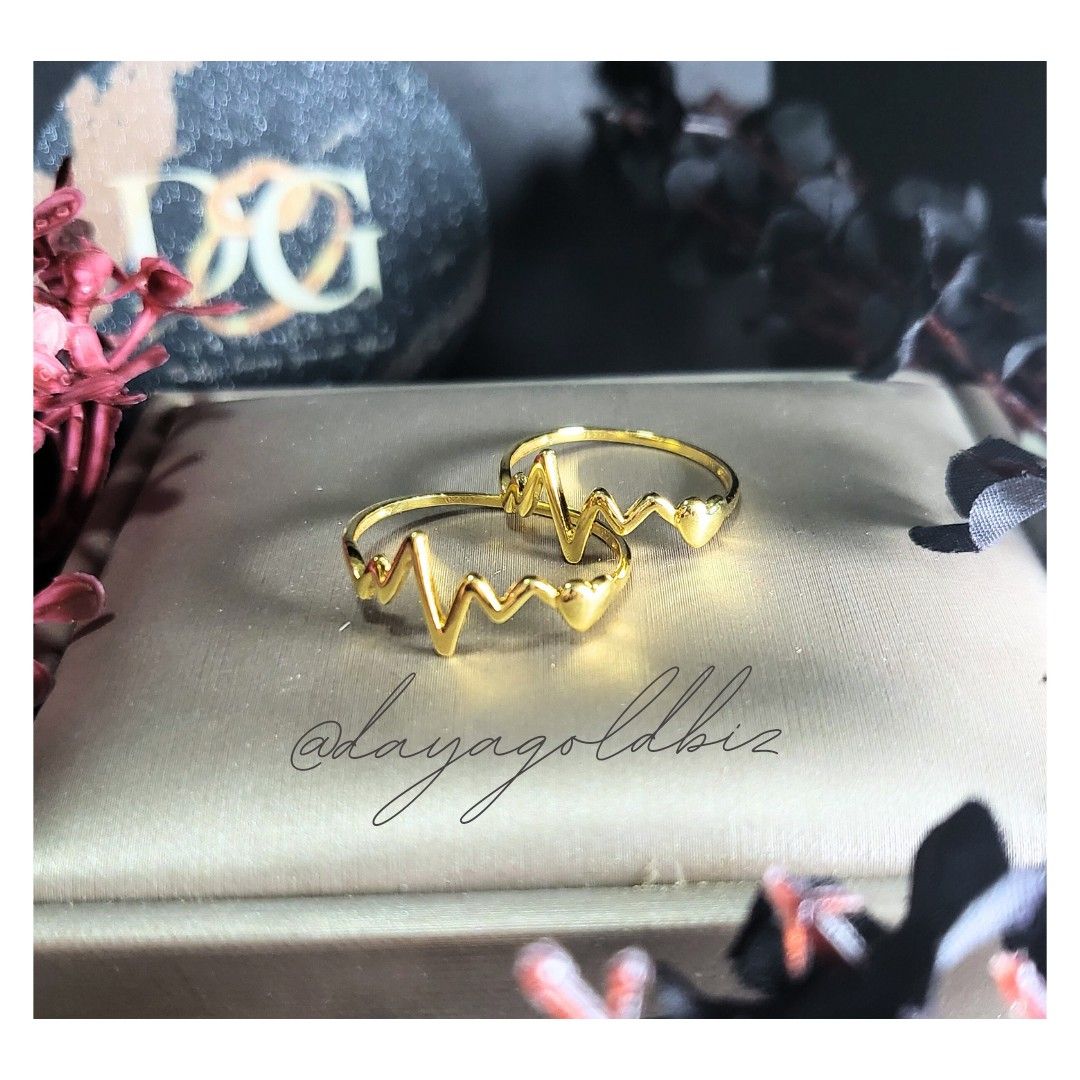 Vintage heartbeat ring store