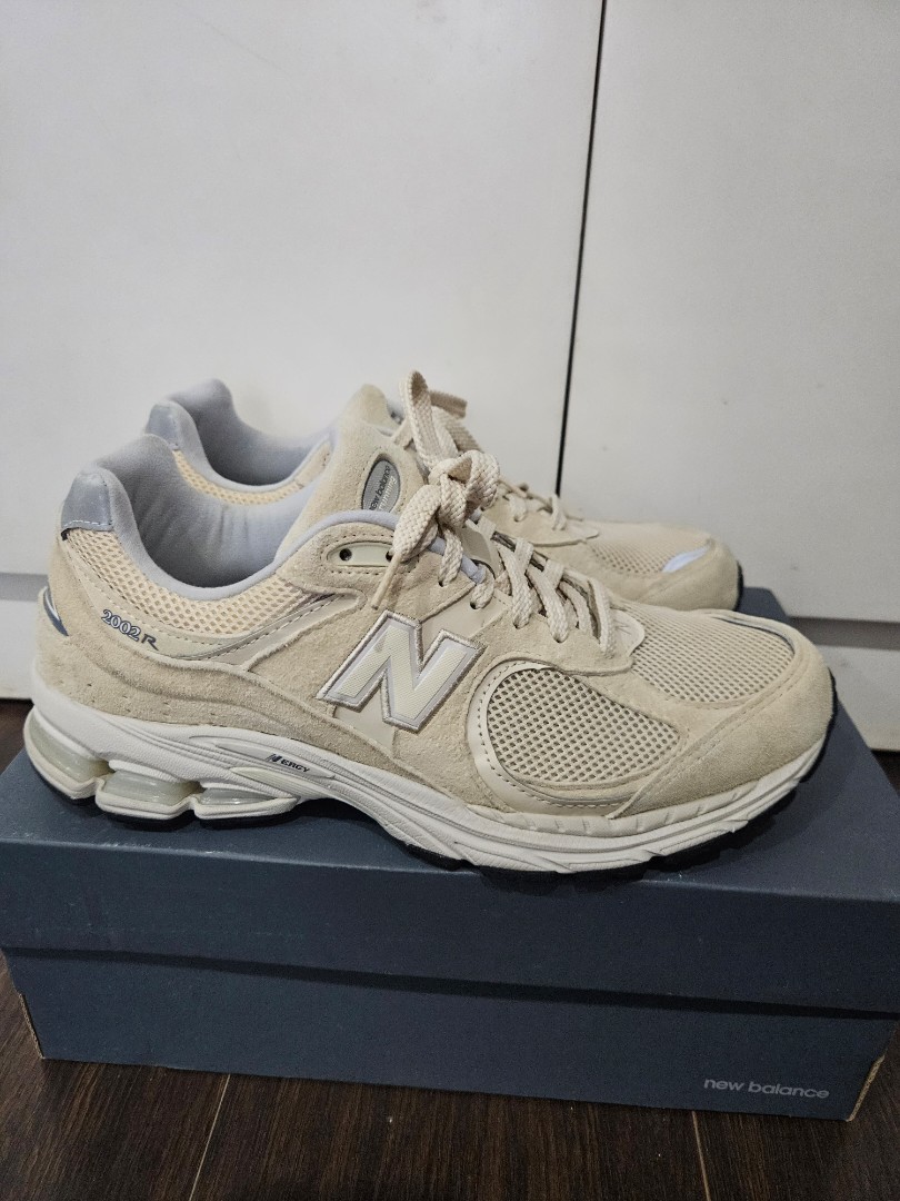 New Balance 2002RE, Men's Fashion, Footwear, Sneakers on Carousell