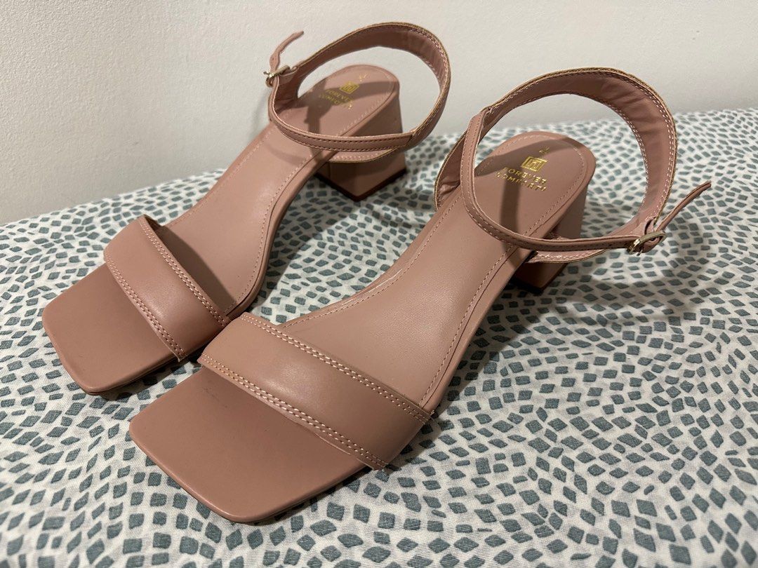 Next wide sales fit heels