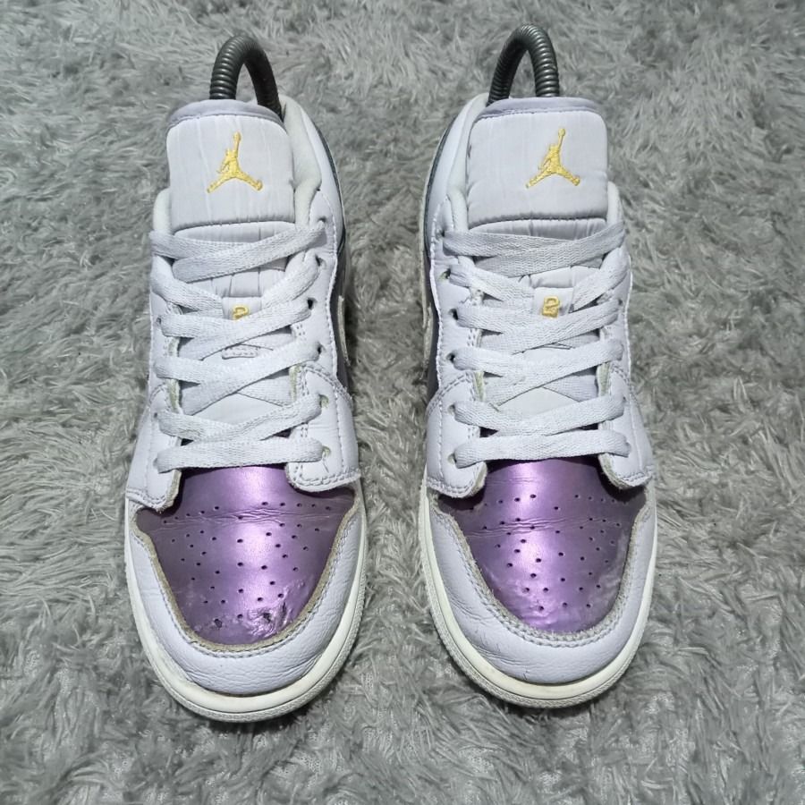 NIKE AIR JORDAN 1 LOW OXYGEN PURPLE GS SEPATU NIKE AIR JORDAN