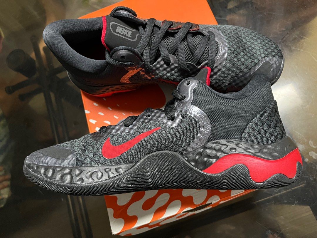 nike basketball shoes near me