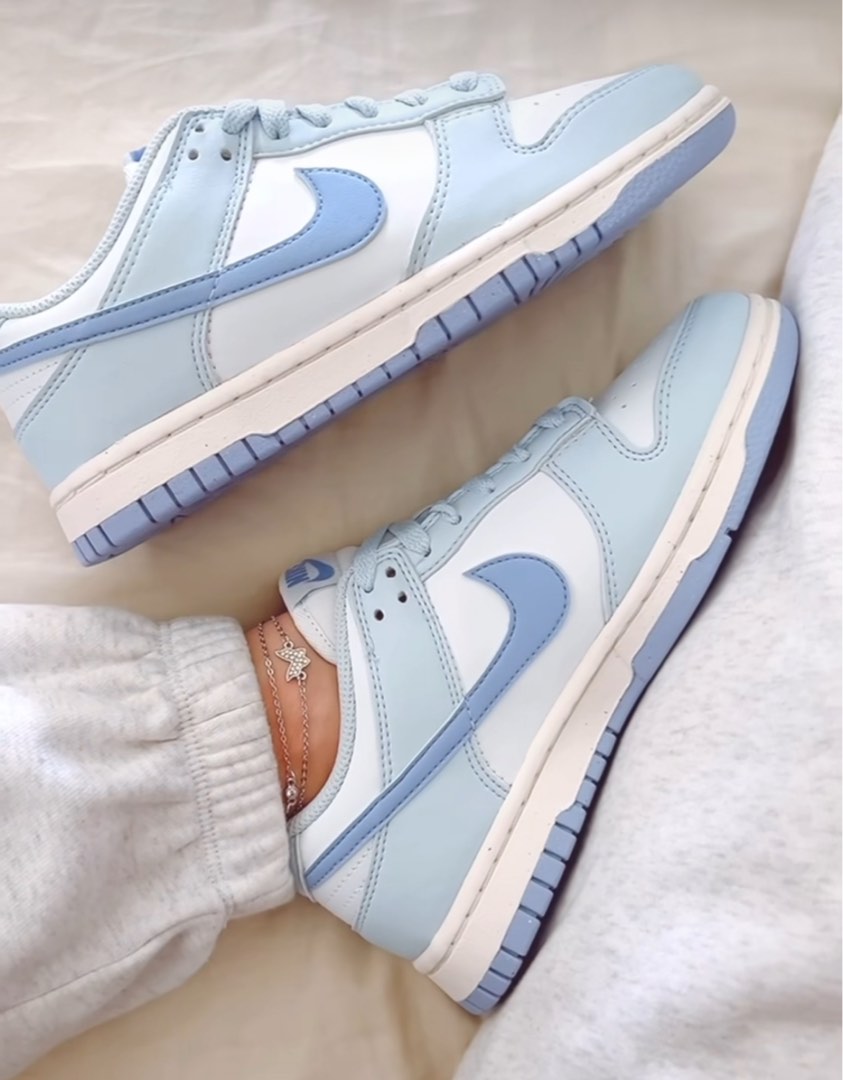 Nike dunk 2025 low baby blue
