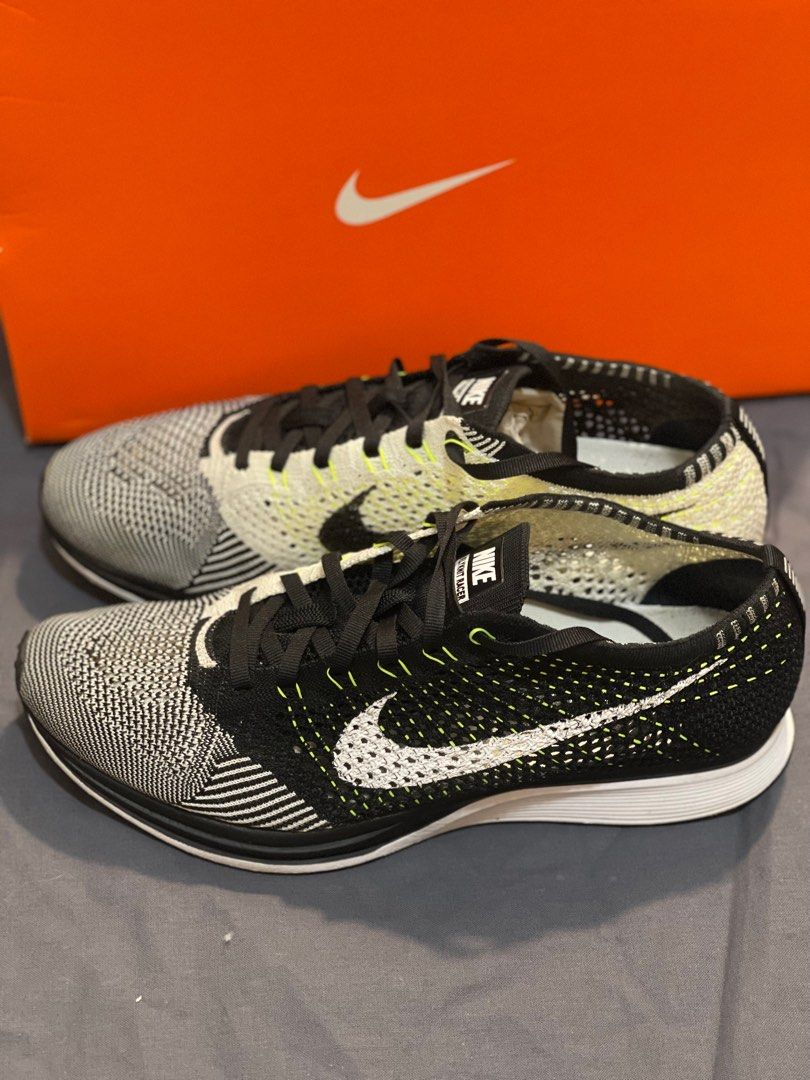 Nike flyknit racer size sale 9