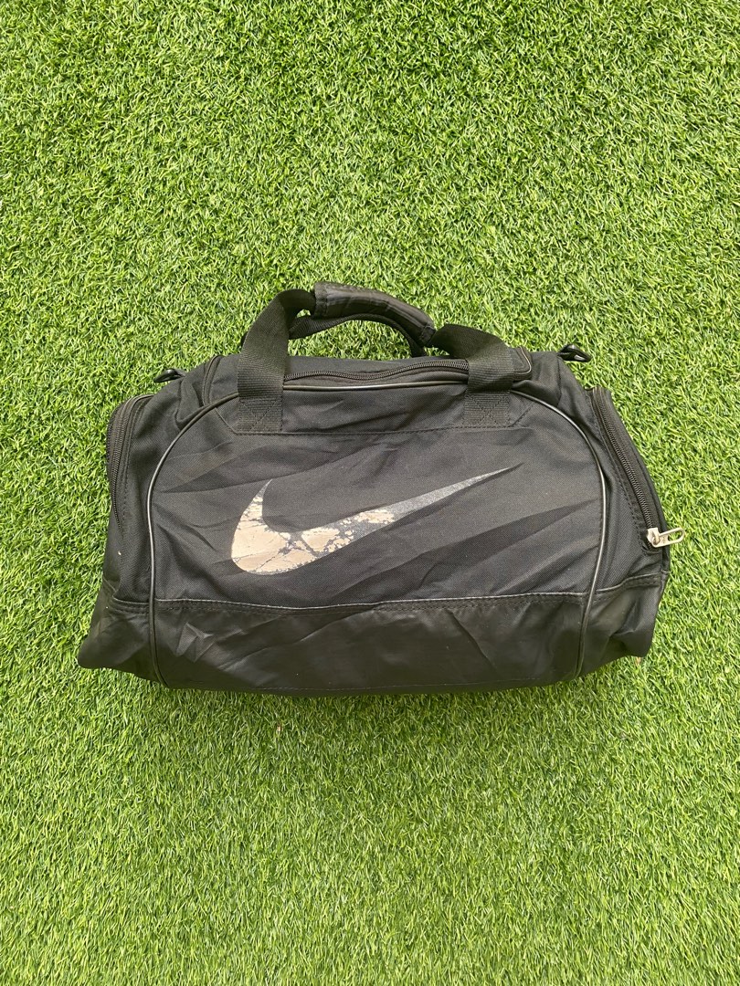 nike football bag