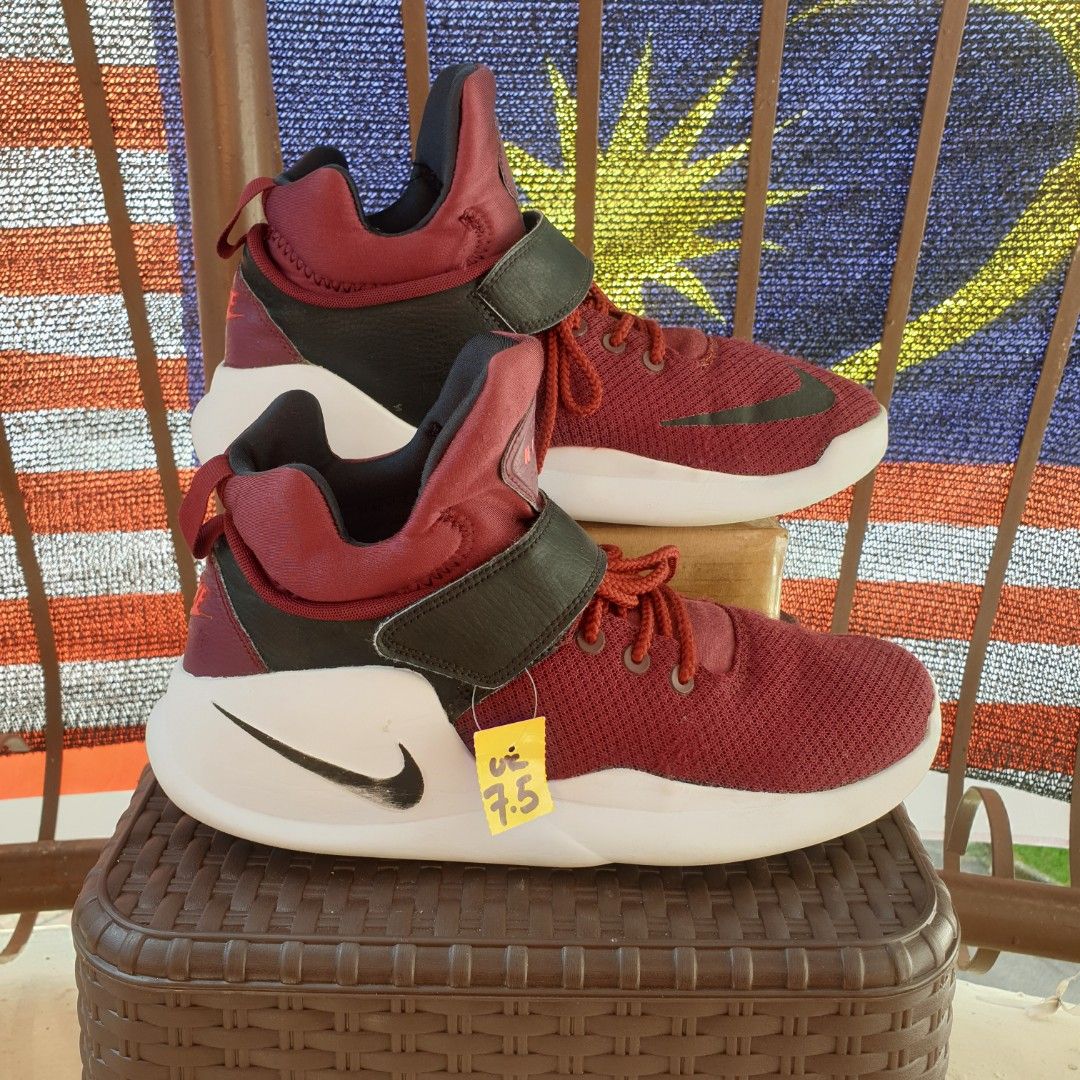 Nike hotsell kwazi premium