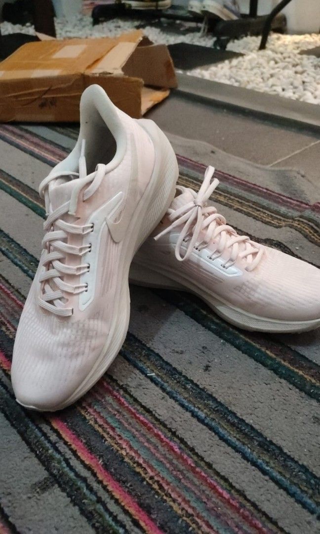 nike pegasus size 12