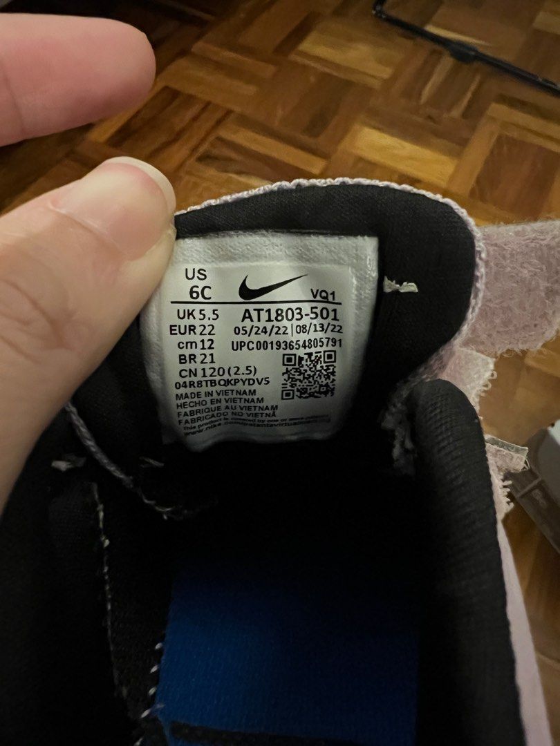 Nike shoes 6C and 7C
