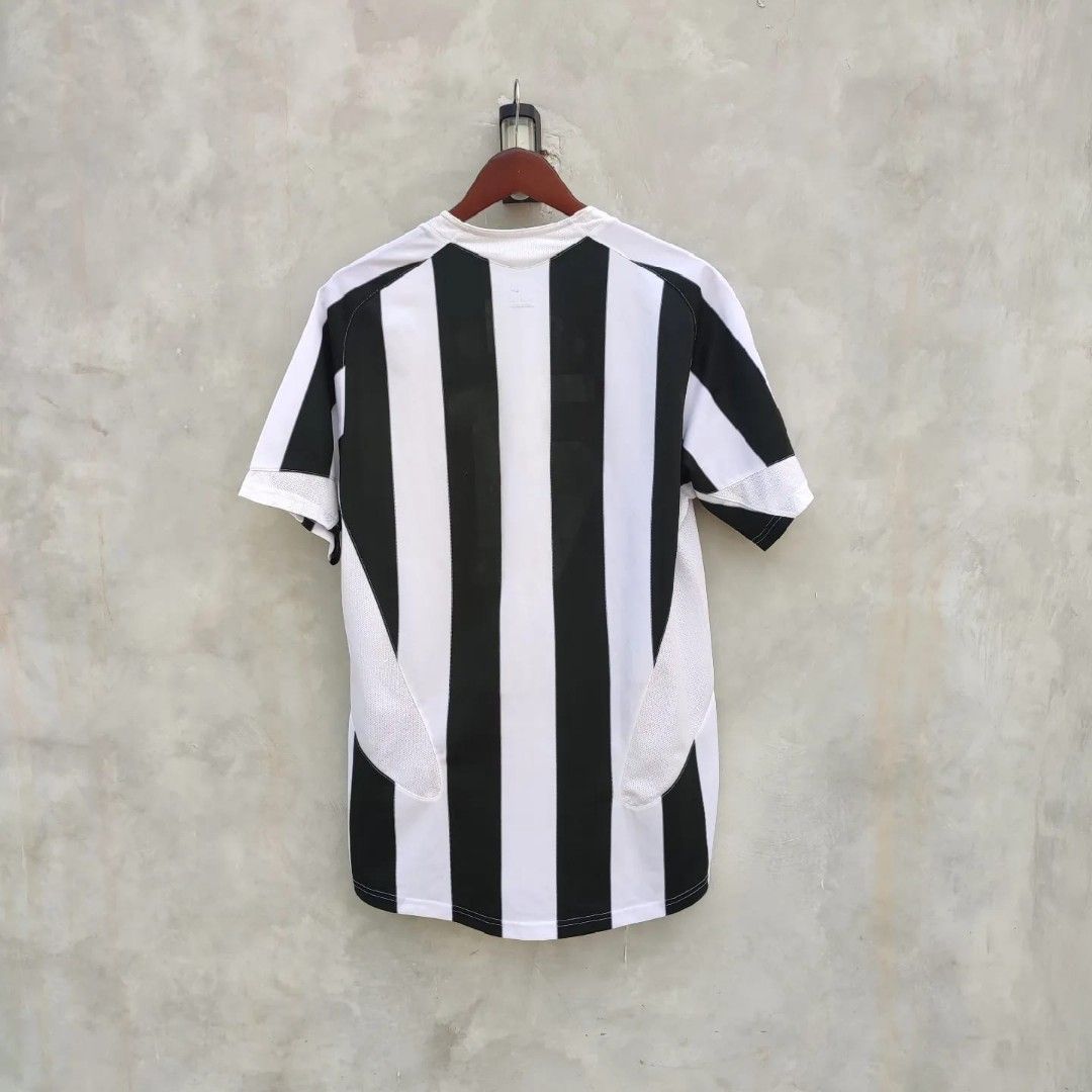 NIKE STRIPED SOCCER JERSEY Men s Fashion Activewear on Carousell
