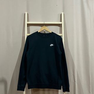 (Category: ) located in . Submitted by timss.closet_ (Listing ID 1263328261, Image 1). Description: .