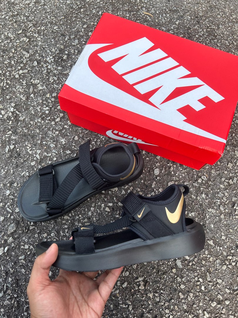 Nike velcro strap sandals deals
