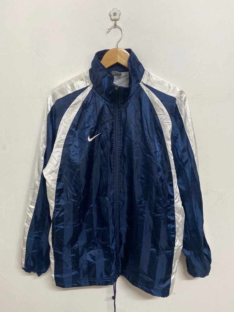 Nike wind clearance breaker